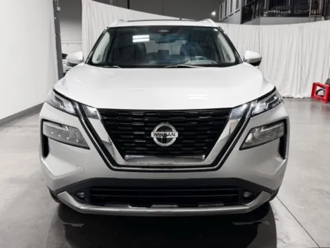 More photos of 2021 Nissan Rogue Platinum at Indy Wholesale Direct, IN