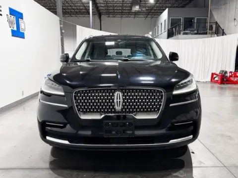 More photos of 2022 Lincoln Aviator Livery at Indy Wholesale Direct, IN