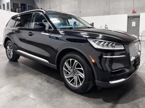 More photos of 2022 Lincoln Aviator Livery at Indy Wholesale Direct, IN