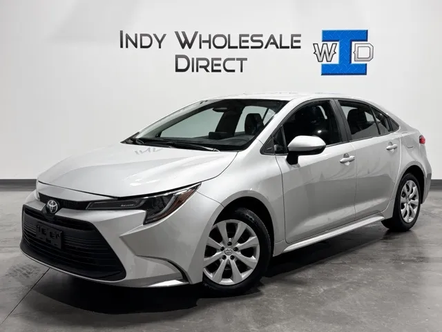 2024 Toyota Corolla LE's photo