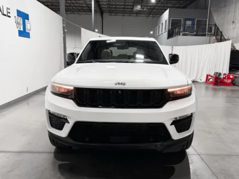 More photos of 2023 Jeep Grand Cherokee Limited at Indy Wholesale Direct, IN