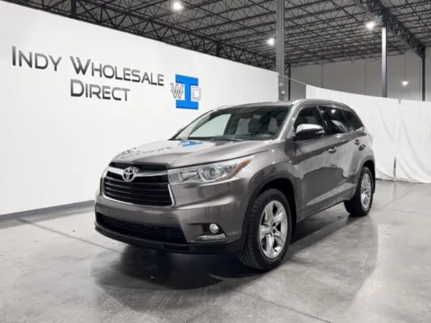 More photos of 2015 Toyota Highlander Limited at Indy Wholesale Direct, IN