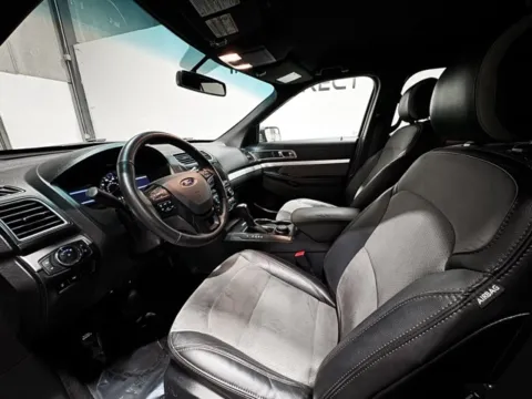 Photos of 2017 Ford Explorer XLT for sale in Carmel, IN at Indy Wholesale Direct