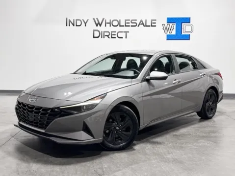 Silver 2021 Hyundai Elantra SEL for sale in Carmel, IN