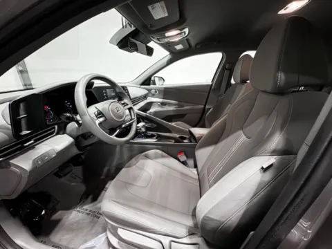 Photos of 2021 Hyundai Elantra SEL for sale in Carmel, IN at Indy Wholesale Direct