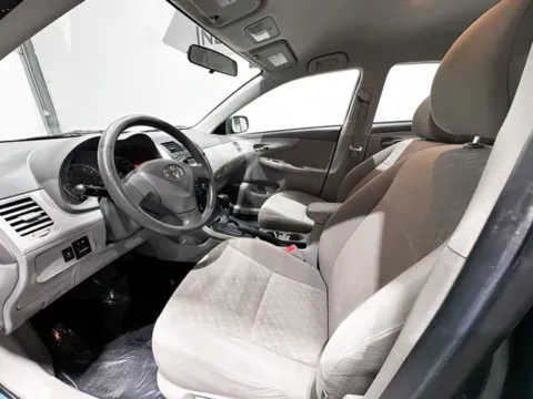 Photos of 2009 Toyota Corolla LE for sale in Carmel, IN at Indy Wholesale Direct