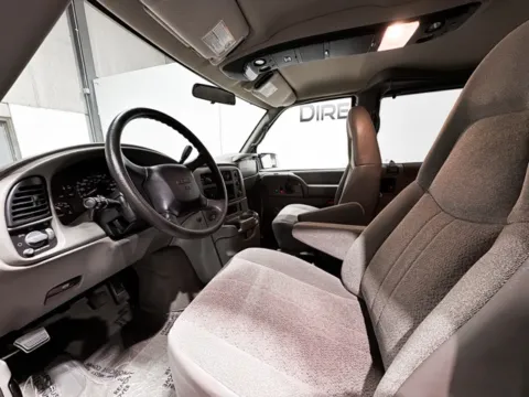 Photos of 2005 GMC Safari for sale in Carmel, IN at Indy Wholesale Direct