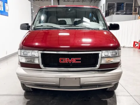 More photos of 2005 GMC Safari at Indy Wholesale Direct, IN