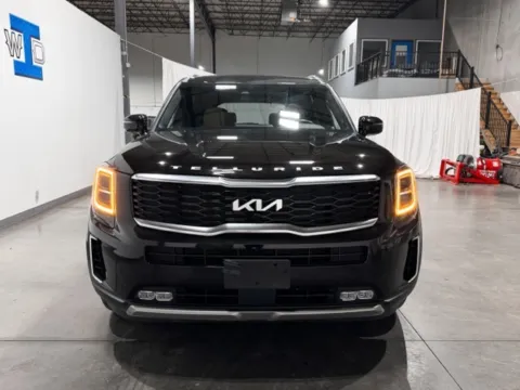 More photos of 2022 Kia Telluride SX at Indy Wholesale Direct, IN