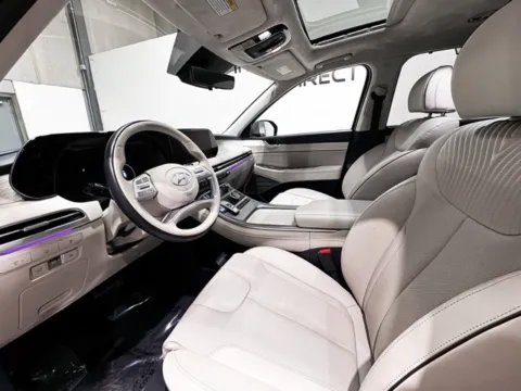 Photos of 2023 Hyundai Palisade Calligraphy for sale in Carmel, IN at Indy Wholesale Direct