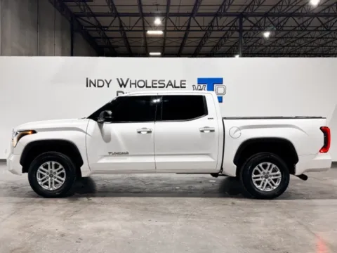 White 2022 Toyota Tundra SR5 for sale in Carmel, IN