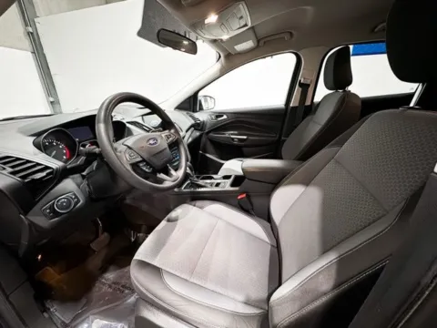 Photos of 2018 Ford Escape SE for sale in Carmel, IN at Indy Wholesale Direct