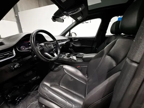 Photos of 2017 Audi Q7 3.0T Premium Plus for sale in Carmel, IN at Indy Wholesale Direct