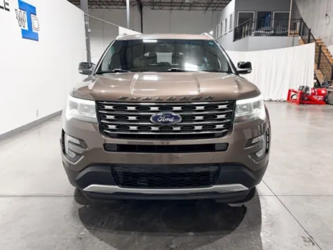 More photos of 2016 Ford Explorer XLT at Indy Wholesale Direct, IN