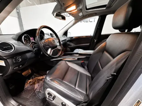 Photos of 2011 Mercedes-Benz M-Class ML 350 for sale in Carmel, IN at Indy Wholesale Direct