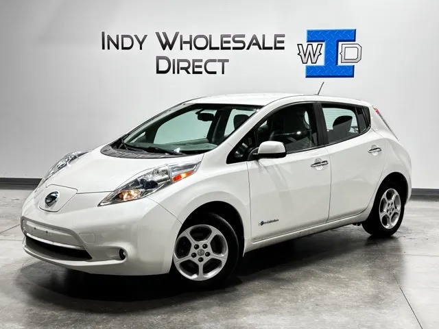 Used 2015 Nissan Leaf SV for sale in Carmel, IN at Indy Wholesale