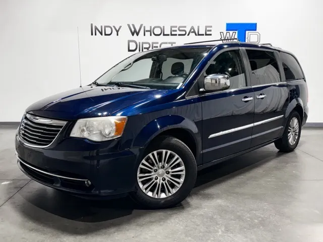 Used 2013 Chrysler Town Country Touring-L for sale in Carmel, IN