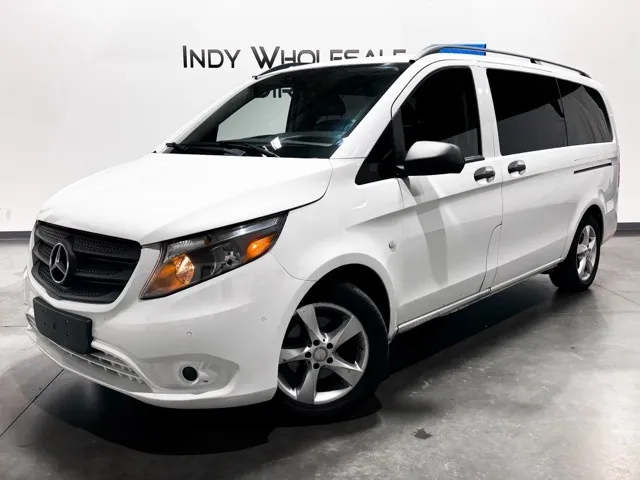 2016 Mercedes-Benz Metris Passenger Van