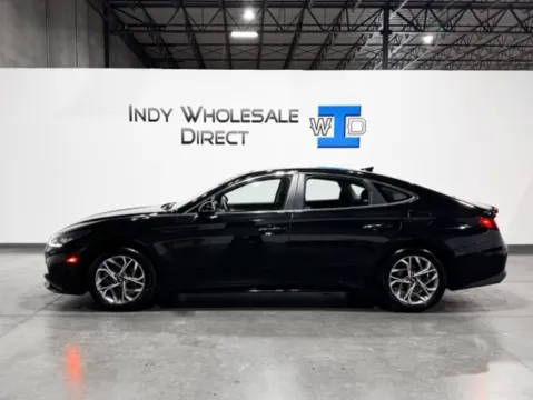 Photos of 2022 Hyundai Sonata SEL for sale in Carmel, IN at Indy Wholesale Direct