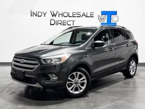 Gray 2018 Ford Escape SE for sale in Carmel, IN