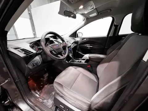 Photos of 2018 Ford Escape SE for sale in Carmel, IN at Indy Wholesale Direct
