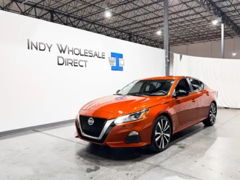 More photos of 2021 Nissan Altima 2.5 SR at Indy Wholesale Direct, IN