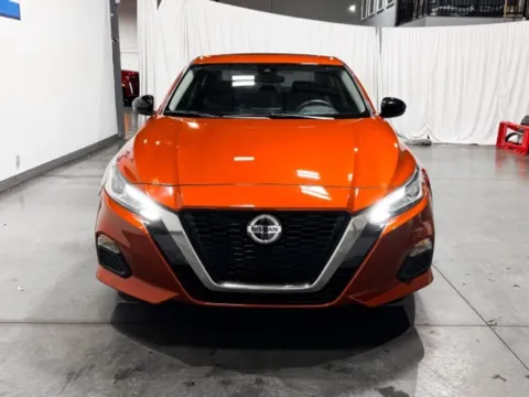 More photos of 2021 Nissan Altima 2.5 SR at Indy Wholesale Direct, IN