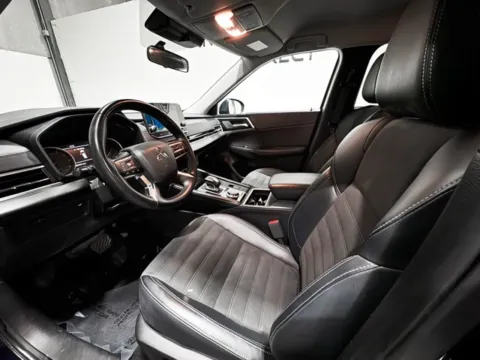 Photos of 2024 Mitsubishi Outlander SE for sale in Carmel, IN at Indy Wholesale Direct