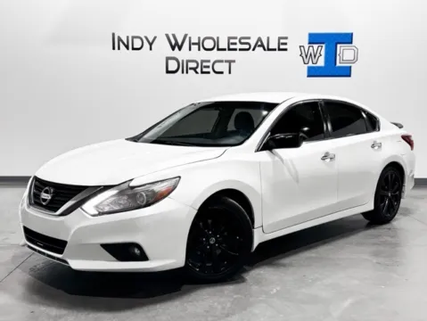 White 2017 Nissan Altima 2.5 SR for sale in Carmel, IN