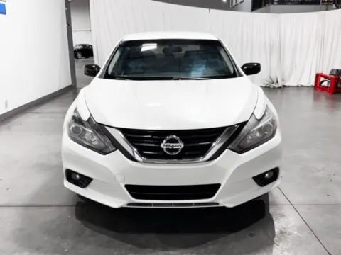 More photos of 2017 Nissan Altima 2.5 SR at Indy Wholesale Direct, IN