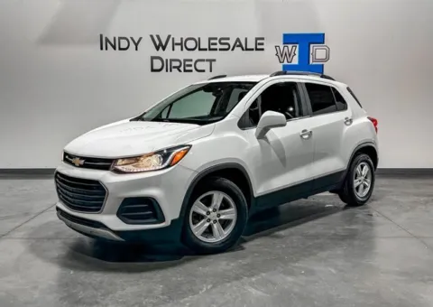 White 2017 Chevrolet Trax LT for sale in Carmel, IN