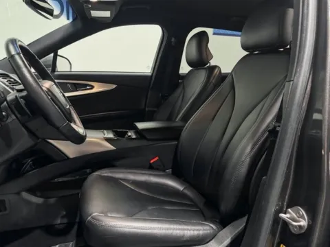 Photos of 2019 Lincoln Nautilus Standard for sale in Carmel, IN at Indy Wholesale Direct