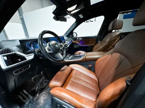 Photos of 2024 BMW X7 M60i for sale in Carmel, IN at Indy Wholesale Direct