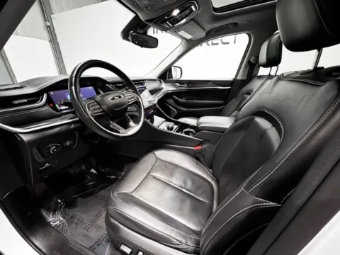 Photos of 2022 Jeep Grand Cherokee L Limited for sale in Carmel, IN at Indy Wholesale Direct