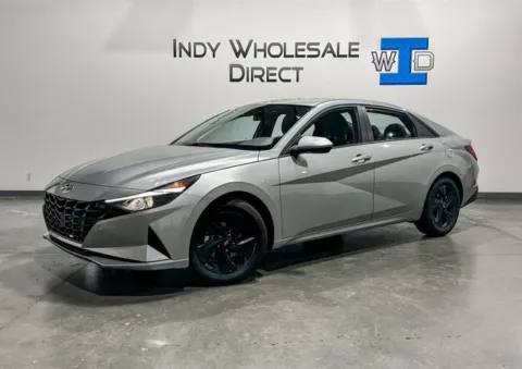 Silver 2023 Hyundai Elantra SEL for sale in Carmel, IN
