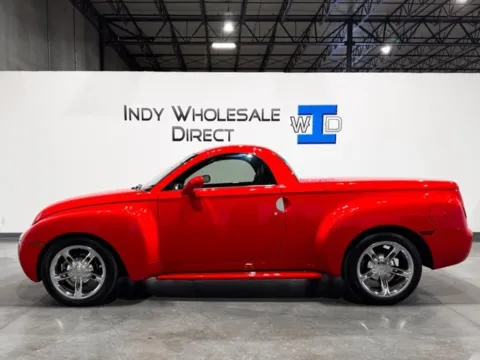 More photos of 2005 Chevrolet SSR at Indy Wholesale Direct, IN
