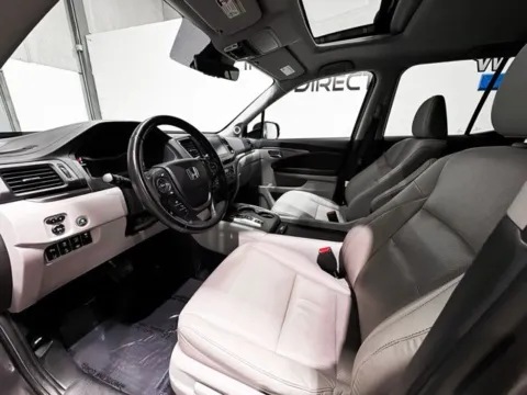 Photos of 2021 Honda Ridgeline RTL-E for sale in Carmel, IN at Indy Wholesale Direct