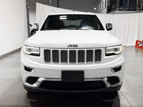 More photos of 2016 Jeep Grand Cherokee Summit at Indy Wholesale Direct, IN