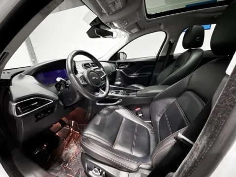 Photos of 2020 Jaguar F-PACE 25t Prestige for sale in Carmel, IN at Indy Wholesale Direct