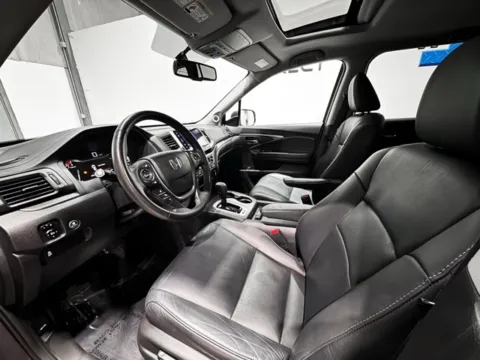 Photos of 2018 Honda Pilot EX-L for sale in Carmel, IN at Indy Wholesale Direct