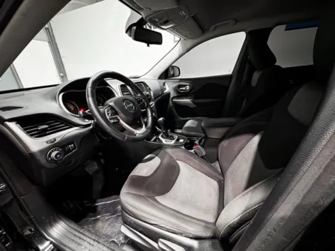 Photos of 2018 Jeep Cherokee Latitude for sale in Carmel, IN at Indy Wholesale Direct