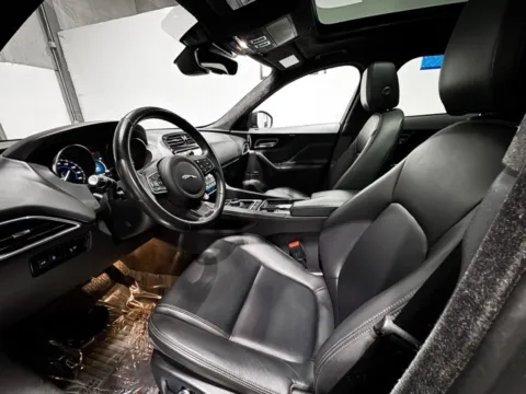 Photos of 2020 Jaguar F-PACE 25t Premium for sale in Carmel, IN at Indy Wholesale Direct
