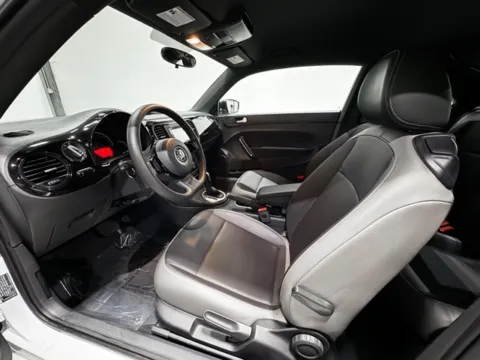 Photos of 2015 Volkswagen Beetle 1.8T Classic for sale in Carmel, IN at Indy Wholesale Direct