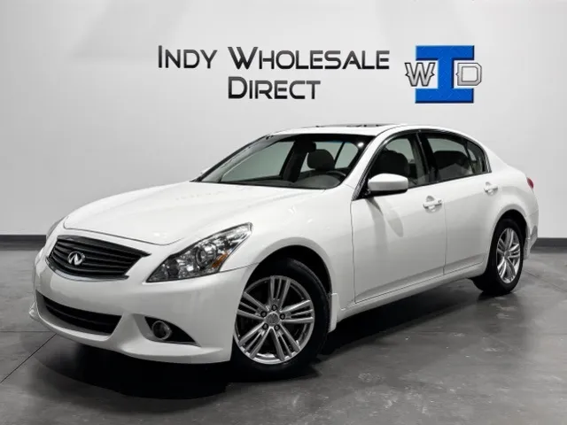 White 2011 INFINITI G37 X for sale in Carmel, IN
