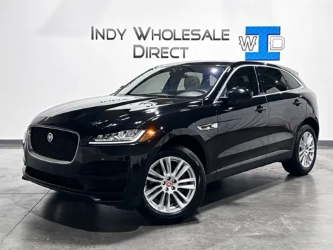 Black 2017 Jaguar F-PACE 35t Prestige for sale in Carmel, IN