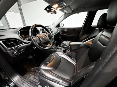 Photos of 2019 Jeep Cherokee Trailhawk for sale in Carmel, IN at Indy Wholesale Direct