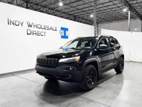 More photos of 2019 Jeep Cherokee Trailhawk at Indy Wholesale Direct, IN