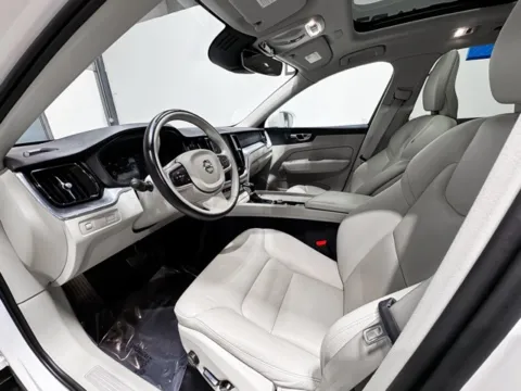 Photos of 2020 Volvo XC60 T5 Momentum for sale in Carmel, IN at Indy Wholesale Direct