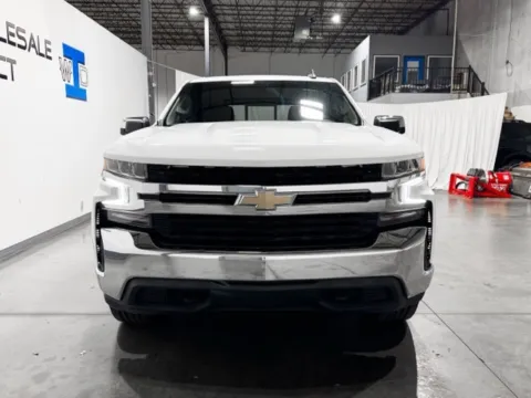 More photos of 2020 Chevrolet Silverado 1500 LT at Indy Wholesale Direct, IN