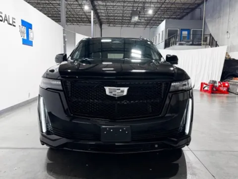 More photos of 2022 Cadillac Escalade ESV Sport Platinum at Indy Wholesale Direct, IN